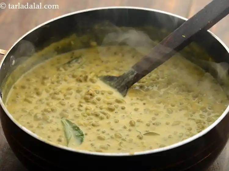 Step 25 – <p>Mix well and simmer for 3 to 4 minutes, while stirring occasionally is ready.</p>