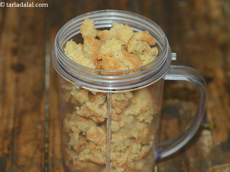 Step 21 – <p>Transfer them in a mixer jar.</p>