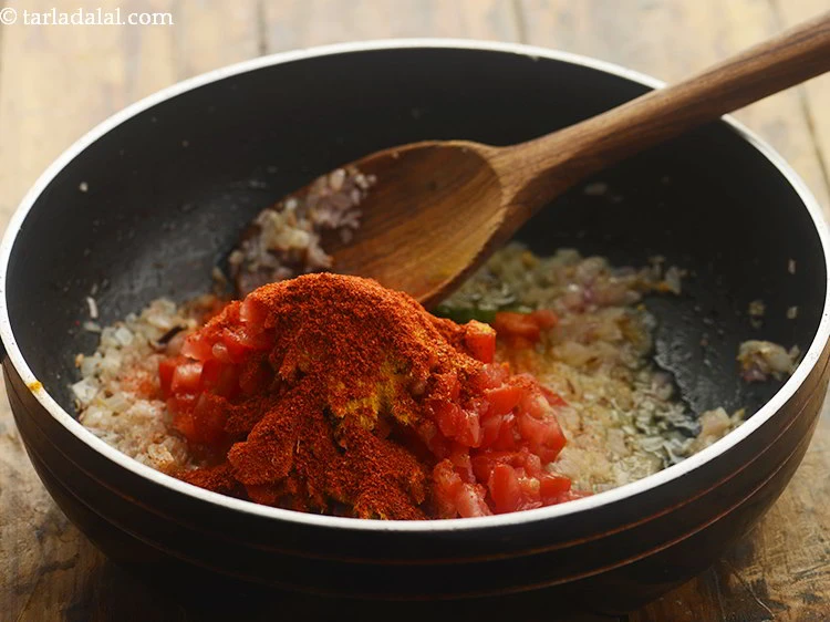 Step 45 – <p>Add chilli powder. Add more or less as per the spice level you prefer.</p>