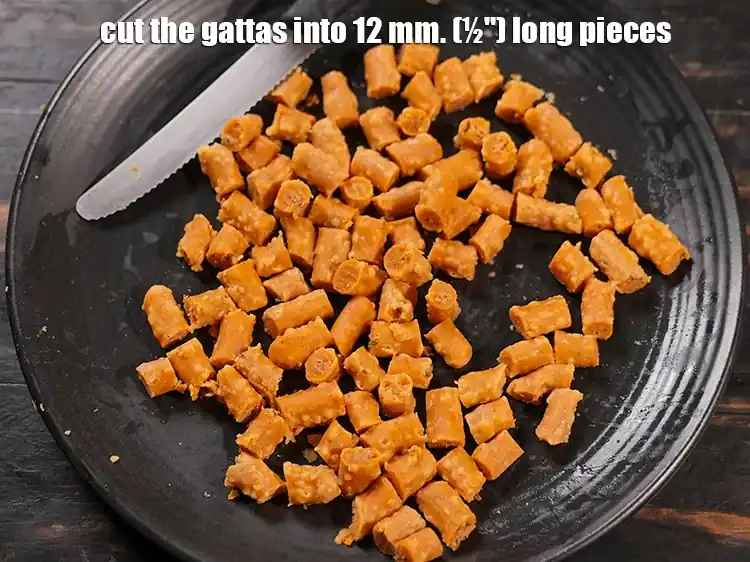 Step 44 – <p>Cut the gattas into 12 mm. (½") long pieces. Keep aside.</p>