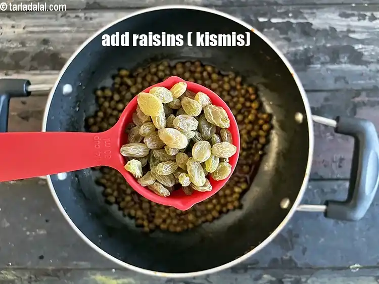Step 20 – <html><head></head><body><p>Add&nbsp;1/4 cup&nbsp;<a href="glossary-raisins-kishmish-kismis-597i">raisins (kismis)</a>.</p></body></html>