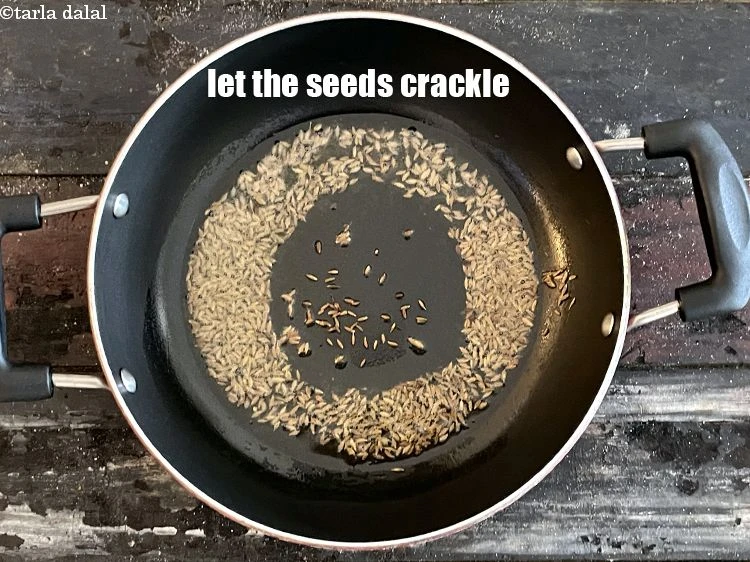 Step 12 – <p>Let the seeds crackle.</p>