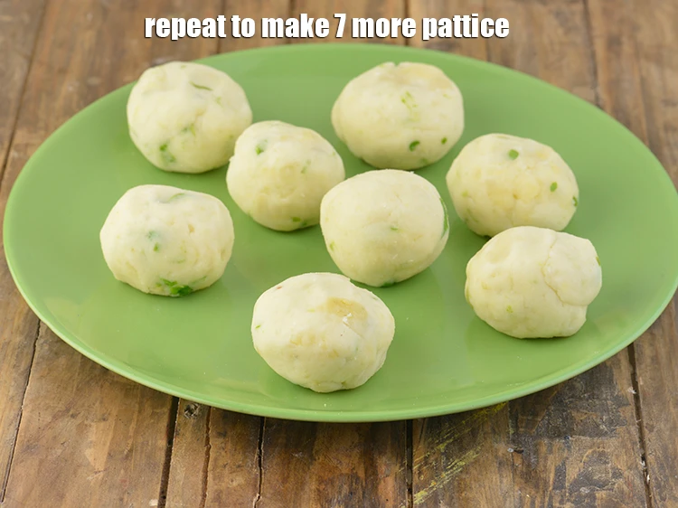 Step 14 – <p>Repeat make 7 more <strong>pattice</strong>.</p>