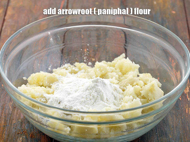 Step 7 – <p>Add 3 tbsp <a href="https://www.tarladalal.com/glossary-arrowroot-flour-arrowroot-ka-atta-paniphal-flour-111i"><u>arrowroot (paniphal) flour</u></a><u>.</u></p>
