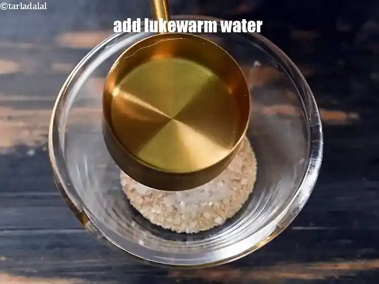 Step 5 – <p>Add 2 tbsp of warm water.</p>