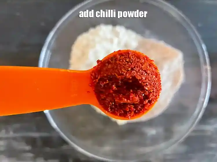 Step 6 – <p>Add 1 tsp <a href="https://www.tarladalal.com/glossary-chilli-powder-red-chilli-powder-339i"><u>chilli powder</u></a><u>.</u></p>