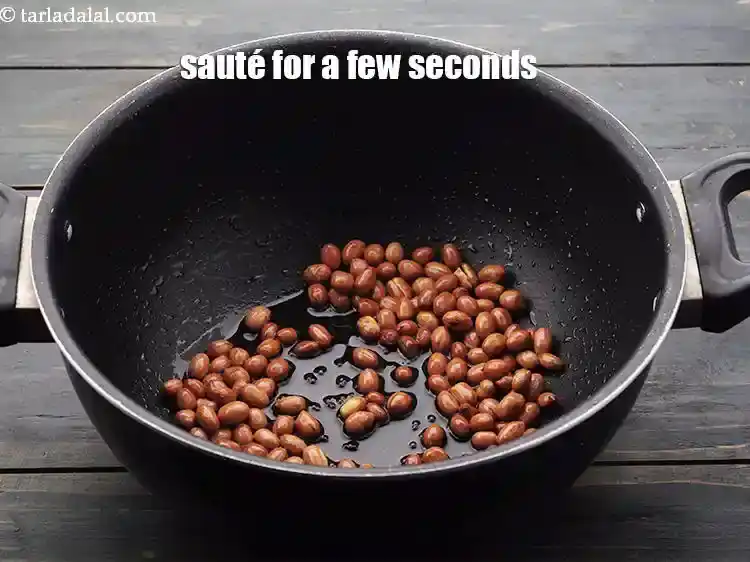 Step 9 – <p>Sauté on a medium flame for a few seconds.</p>