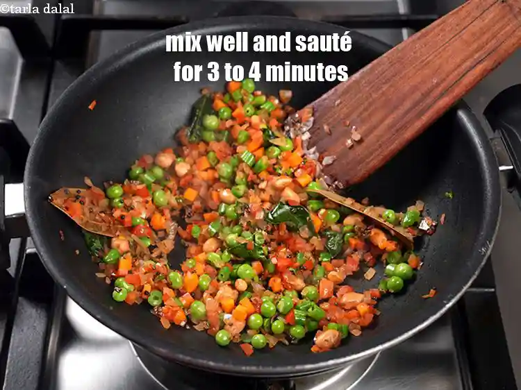 Step 16 – <p>Mix well and sauté on medium flame for 3 to 4 minutes.</p>