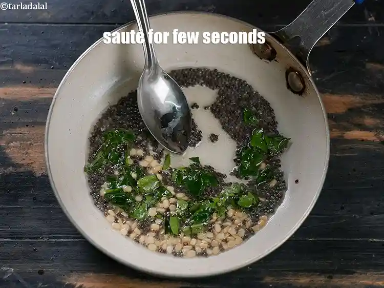 Step 7 – <p>Sauté for few seconds.</p>