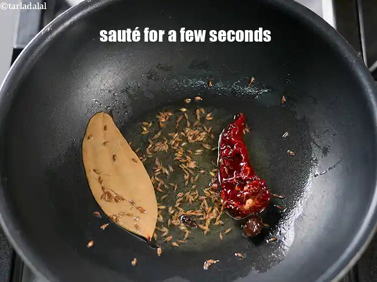 Step 10 – <p>Sauté for a few seconds.</p>
