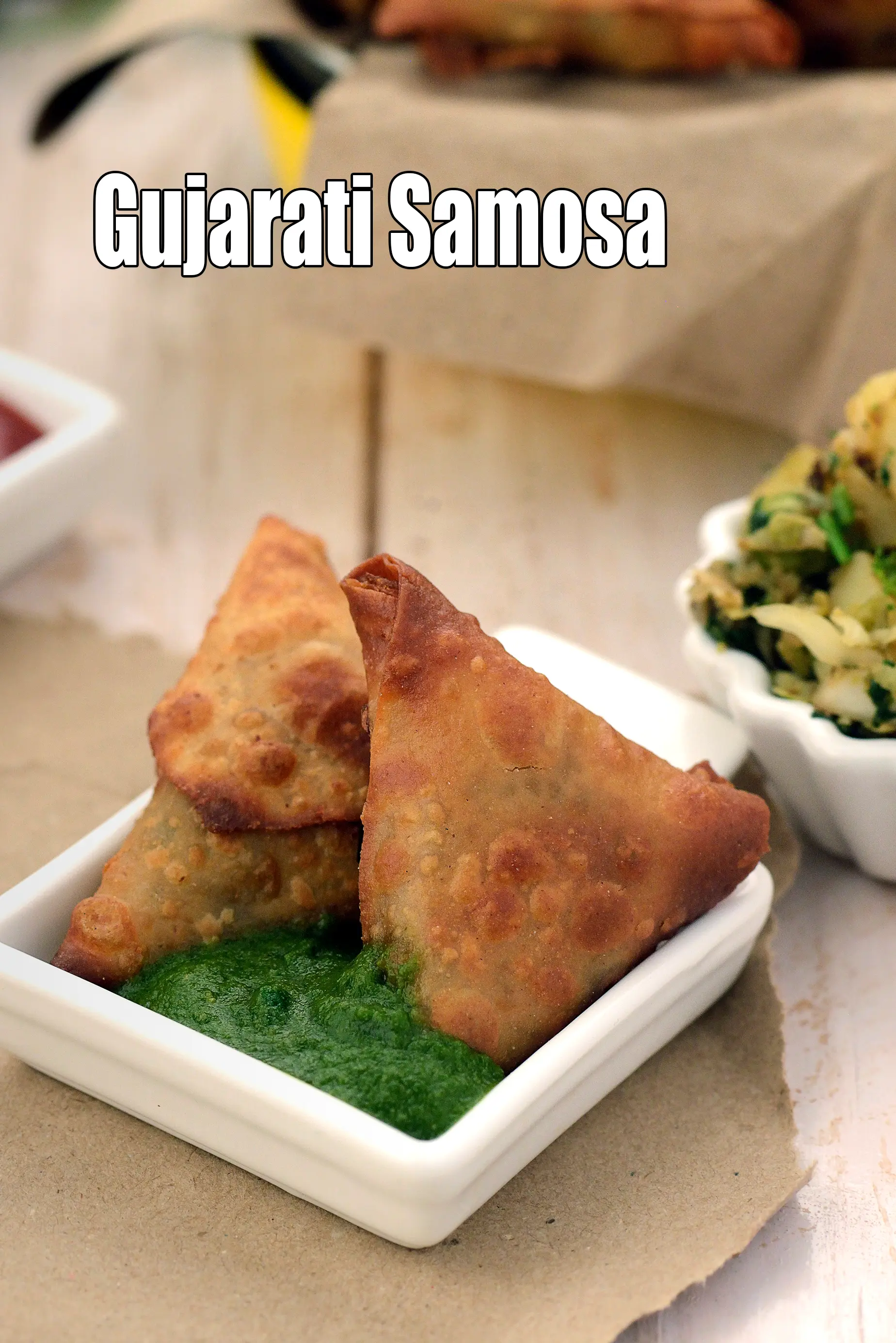समोसा रेसिपी | गुजराती समोसा रेसिपी | समोसा पट्टी के साथ समोसा | Gujarati samosa in Hindi |