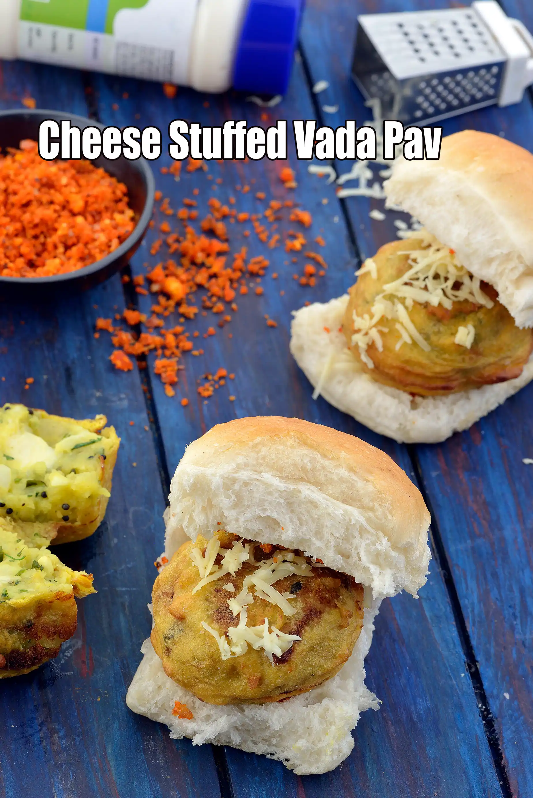 Cheese Stuffed Vada Pav recipe | Mumbai Cheese Vada Pav |  Cheesy Vada Pav |