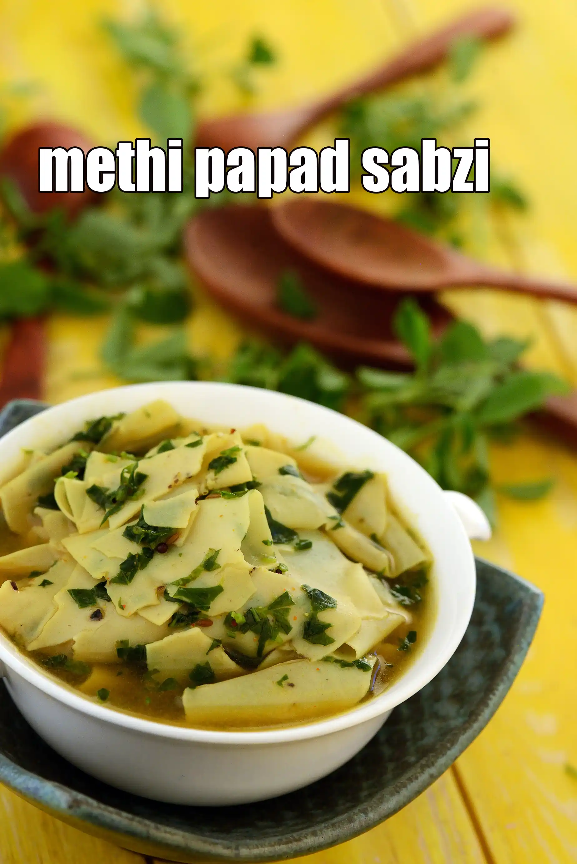 methi papad sabzi | Gujarati rasawala methi papad ki sabzi | papad methi curry |