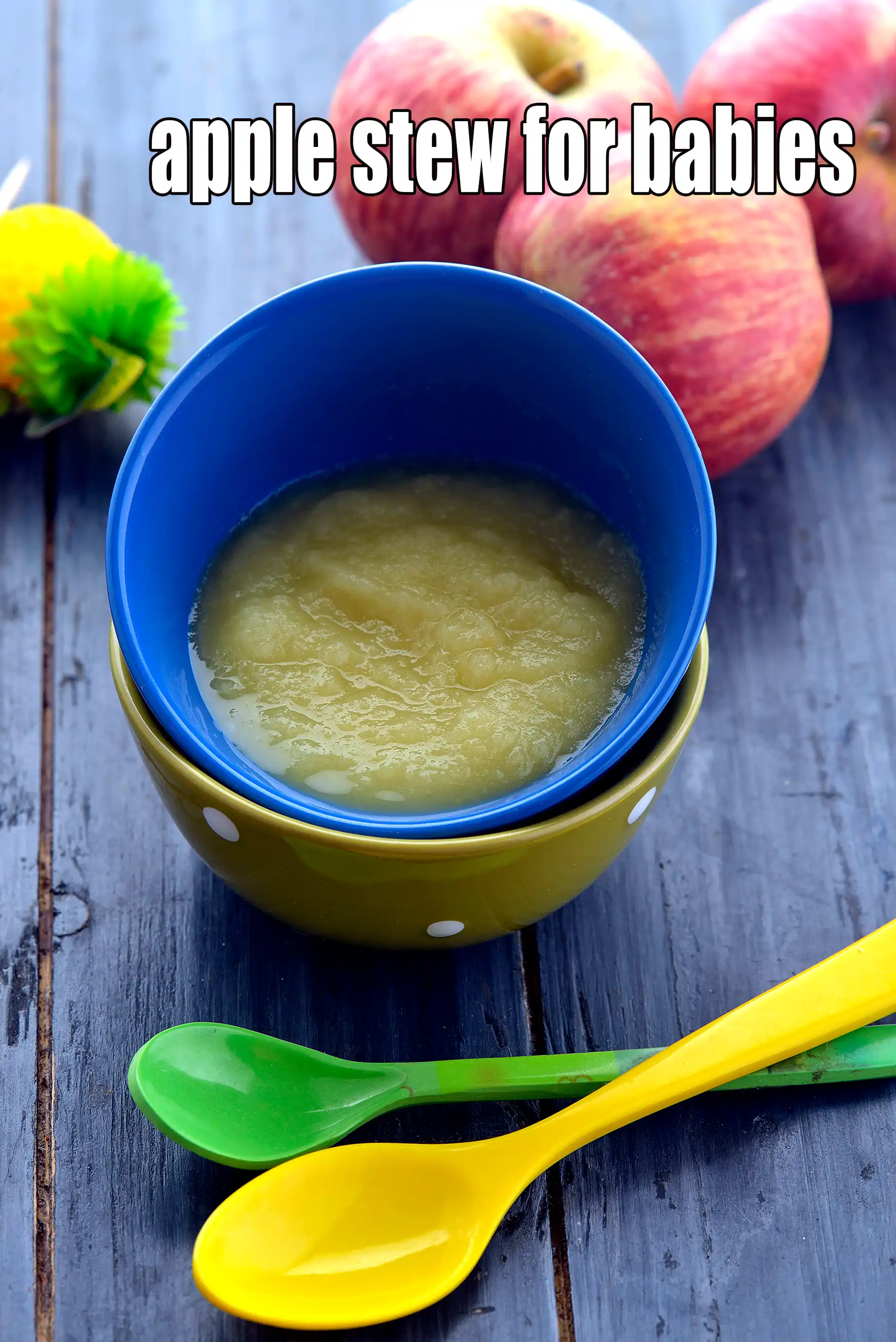 apple stew for babies | stewed apples for babies | apple puree for babies | soft food for babies |