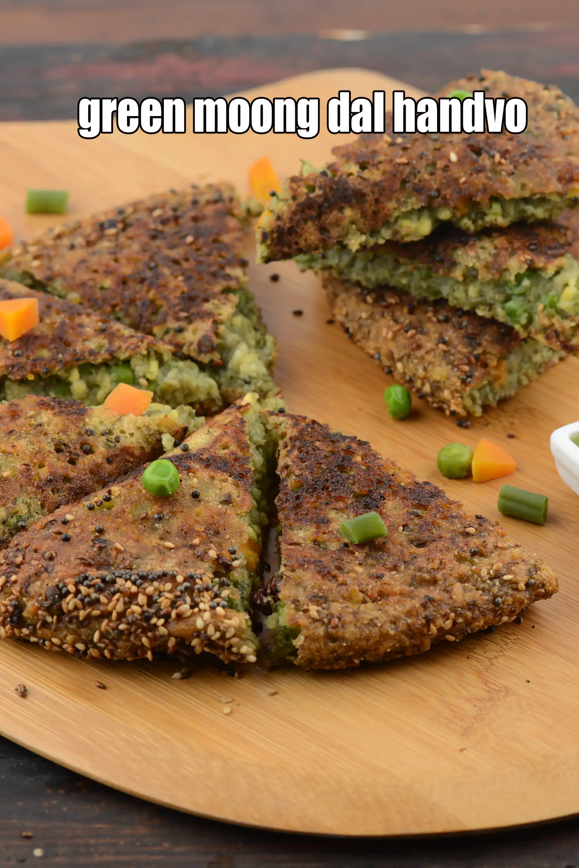 green moong dal handvo recipe | Gujarati moong dal veg handvo |