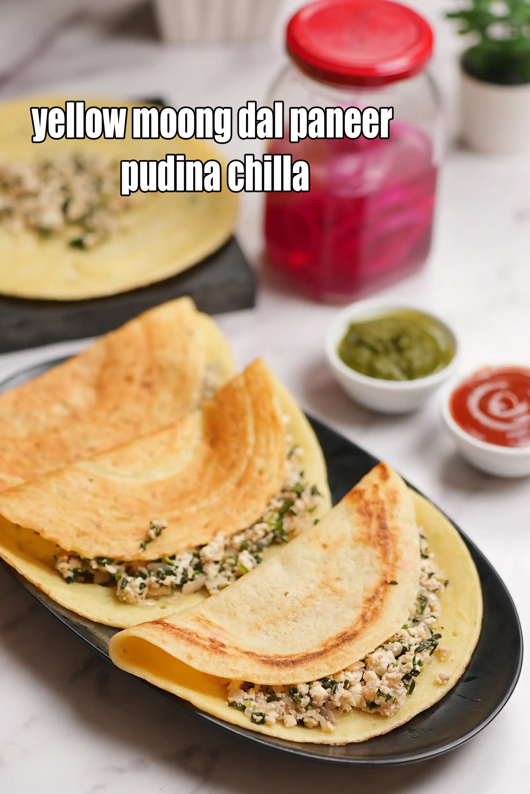 yellow moong dal paneer pudina chilla | healthy moong dal cheela | moong dal pancake |