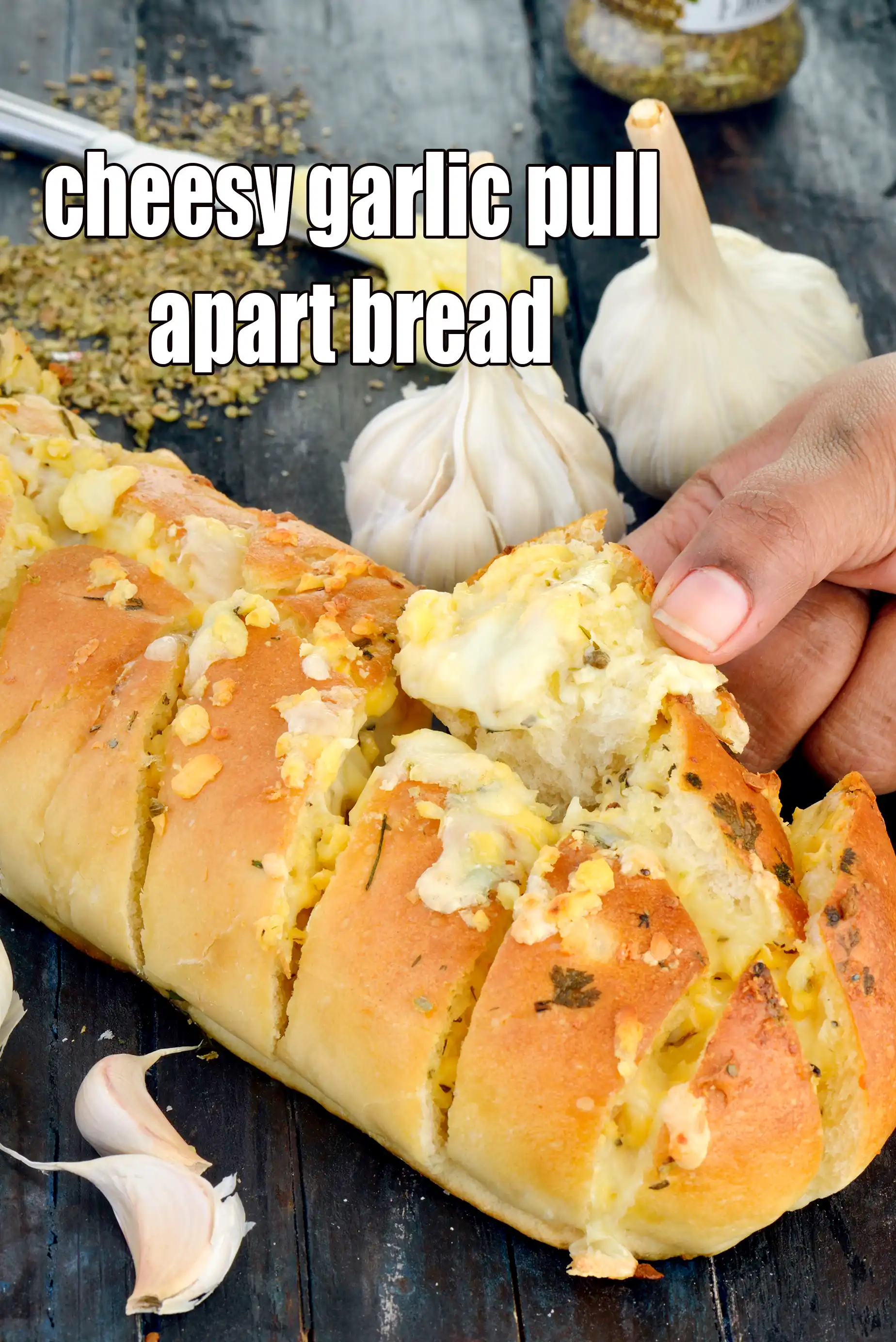 cheesy garlic pull apart bread recipe | cheese garlic pull apart French bread |