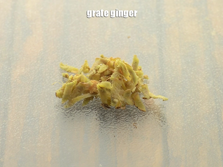 Step 3 – <p>આદુને છીણી લો. આદુનું પાણી શા માટે પીવું તે અંગે થોડી માહિતી? &nbsp;<span style="color:rgb(0,0,0);">લોહીનો જમાવ, …