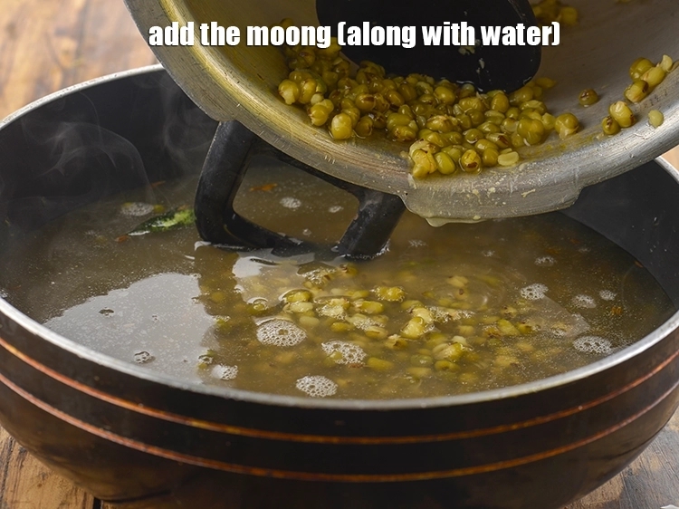 Step 9 – <p>છેલ્લે, મગ (પાણી સાથે) ઉમેરો.</p>