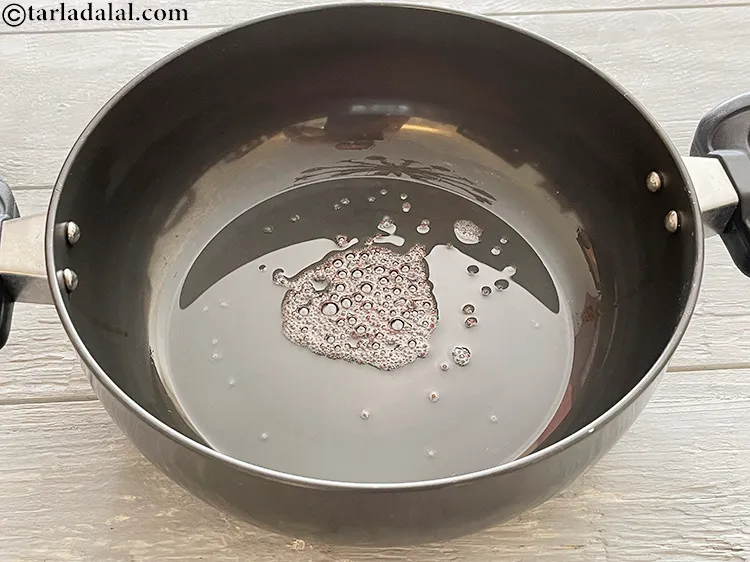 Step 2 – <p>રાઈના દાણા ઉમેરો.</p>