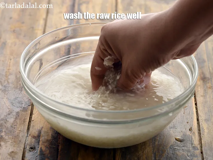 Step 15 – <p>ઉપરાંત, કાચા ચોખાને સારી રીતે ધોઈ લો.</p>