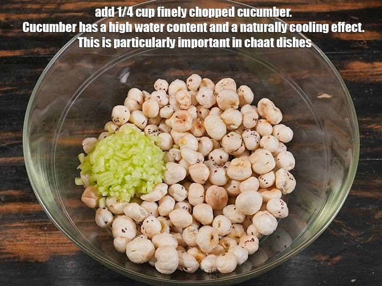 Step 3 – <p style="margin-left:0px;">૧/૪ કપ બારીક સમારેલી કાકડી ઉમેરો. કાકડીમાં પાણીનું પ્રમાણ વધુ હોય છે અને તે …