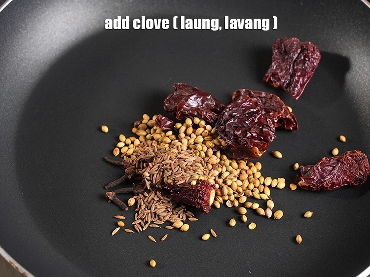 Step 6 – <p>4 લવિંગ ઉમેરો. Add 4&nbsp;<a href="https://www.tarladalal.com/glossary-cloves-322i"><u>cloves (laung / lavang)</u></a>.</p>
