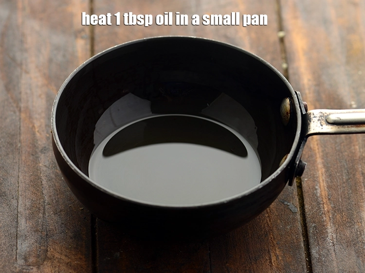 Step 14 – <p><strong>સ્પ્રાઉટ્સ&nbsp;ઢોકલા&nbsp;રેસીપી |&nbsp;હેલ્ધી સ્પ્રાઉટ્સ&nbsp;ઢોકલા |&nbsp;ફણગાવેલા&nbsp;મૂંગ&nbsp;ઢોકલા |&nbsp;પાલક&nbsp;સાથે&nbsp;સ્પ્રાઉટ્સ&nbsp;ઢોકલાના </strong>ટેમ્પરિંગ માટે એક નાની કડાઈ માં તેલ ગરમ કરો<strong>.</strong></p>