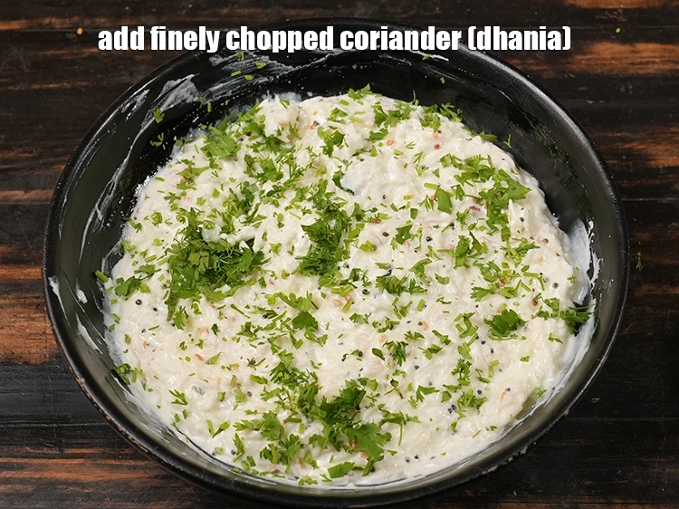 Step 17 – <p>દક્ષિણ ભારતીય દહીં ભાત (દહીં ચાવલ) માં 2 ટેબલસ્પૂન બારીક સમારેલી કોથમીર (ધાણા) ઉમેરો. તમે …