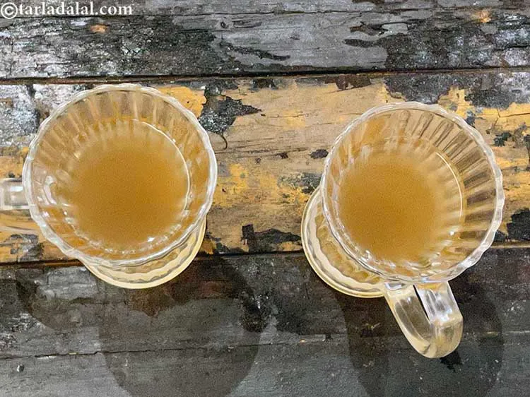 Step 14 – <p>આદુ તજ ચા રેસીપી પીરસો | શરદી માટે સ્વસ્થ આદુ ચા | ડિટોક્સ આદુ તજ …