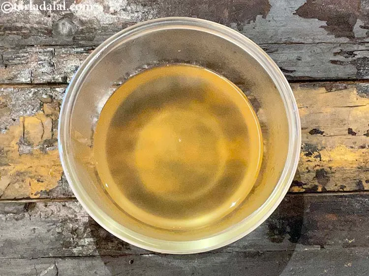 Step 13 – <p>મધ ઉમેર્યા પછી સારી રીતે મિક્સ કરો. Mix well after adding honey.</p>