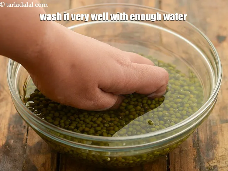 Step 3 – <p>તેને પૂરતા પાણીથી સારી રીતે ધોઈ લો.</p>