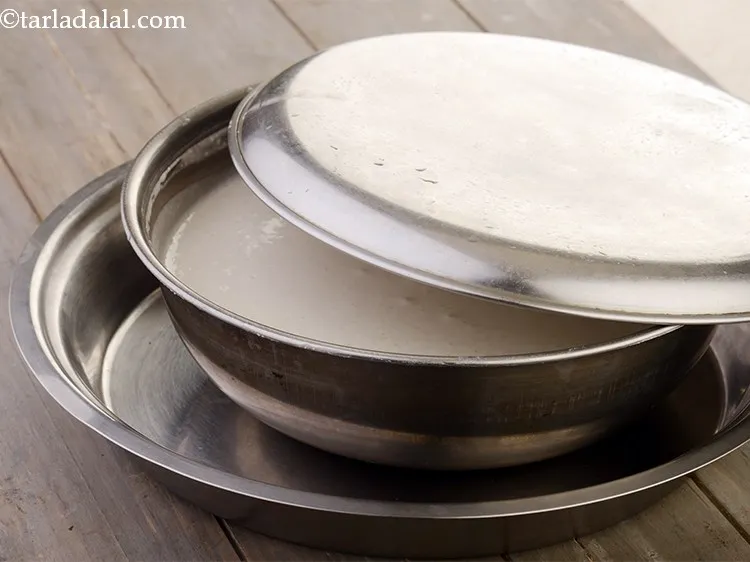 Step 31 – <p>સદા ઢોસાના બેટરને ગરમ જગ્યાએ ૧૨ કલાક માટે ઢાંકીને આથો આપો. આબોહવાની પરિસ્થિતિઓના આધારે આથો …