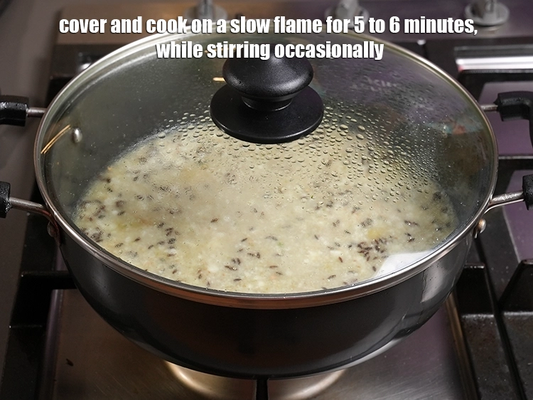 Step 21 – <p style="margin-left:0px;">ઢાંકીને ધીમા તાપ પર ૫ થી ૬ મિનિટ સુધી ક્યારેક ક્યારેક હલાવતા રહો. તમારે …