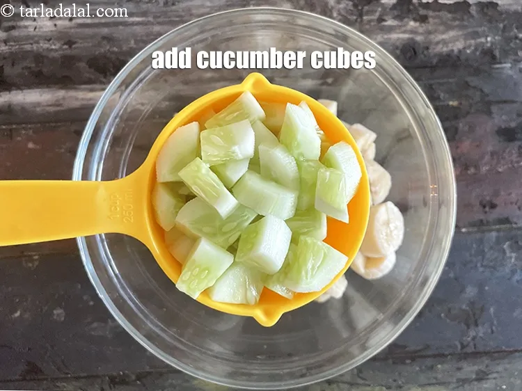Step 4 – <p>2 કપ કાકડી ક્યુબ્સ ઉમેરો. કાકડીમાં ખૂબ જ હળવા અને પ્રેરણાદાયક સ્વાદ હોય છે, જે …