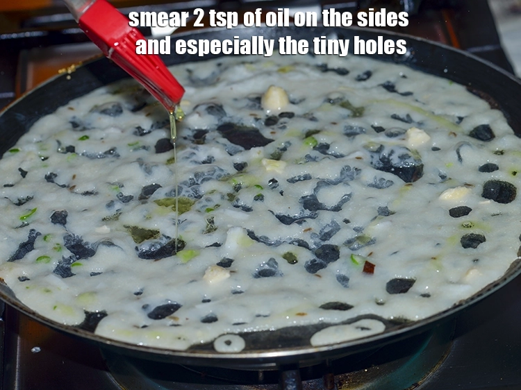 Step 22 – <p>બાજુઓ પર અને ખાસ કરીને નાના છિદ્રો પર 2 ચમચી તેલ લગાવો. ઉપરાંત, તમે અમારા …