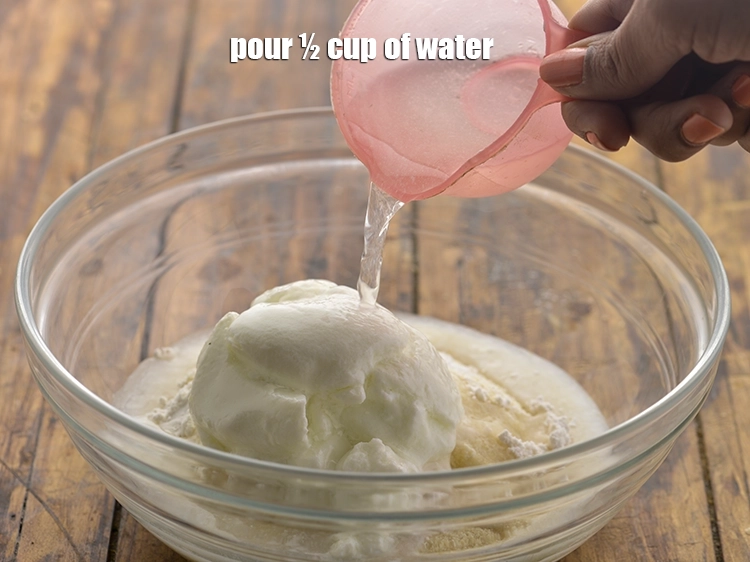 Step 9 – <p>1/2 કપ પાણી નાખો.</p>