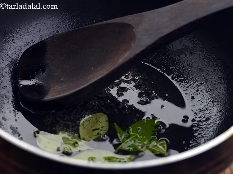 Step 48 – <p>મધ્યમ તાપ પર થોડી સેકન્ડ માટે સાંતળો. Sauté on a medium flame for a few …