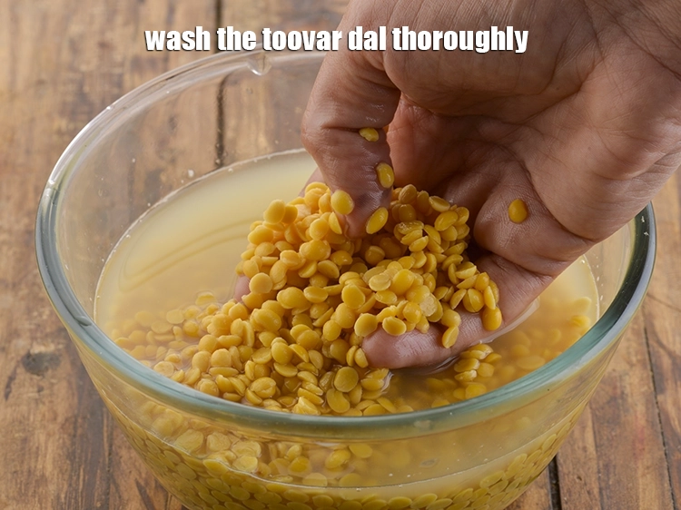 Step 18 – <p><strong>પરંપરાગત ગુજરાતી દાળ ઢોકળી રેસીપી</strong> <strong>| દાળ ઢોકળી | </strong>બનાવવા માટે તુવર દાળને સારી રીતે …