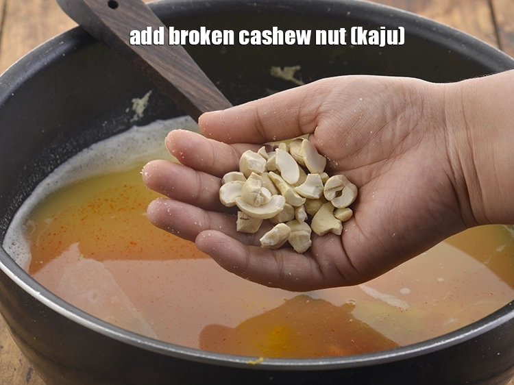 Step 33 – <p>પછી કાજુ ઉમેરો.</p>