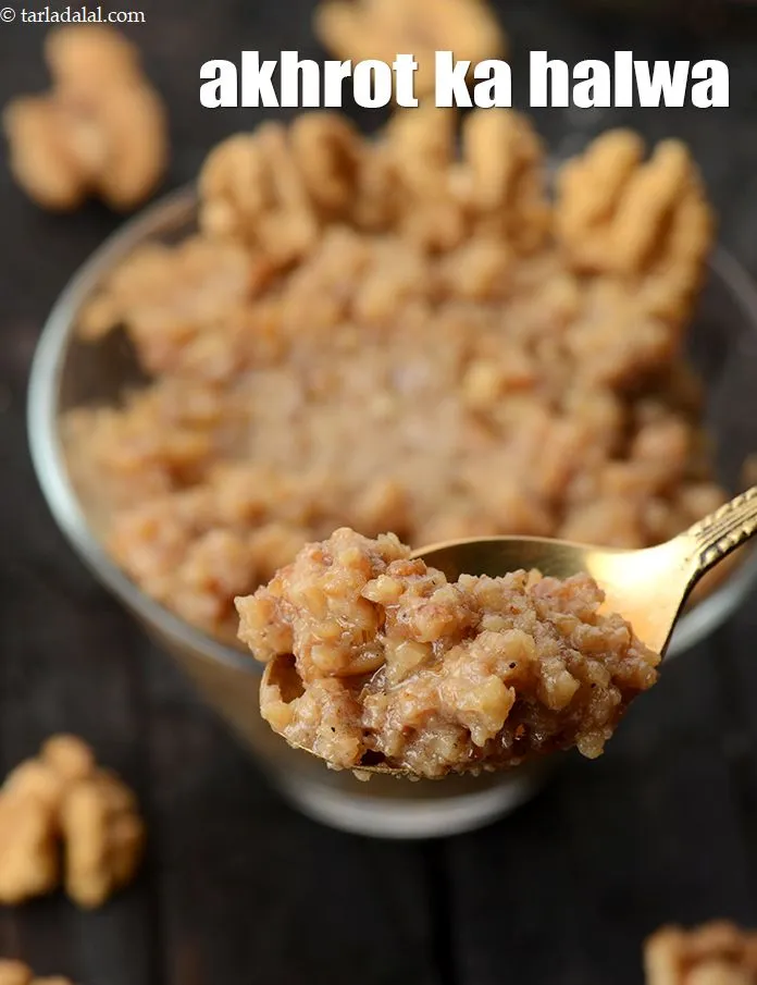 Step 11 – <p><strong>અખરોટનો શીરો</strong> ગરમ પીરસો.</p>