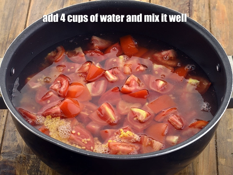 Step 5 – <p>4 કપ પાણી ઉમેરો અને તેને સારી રીતે મિક્સ કરો.</p>