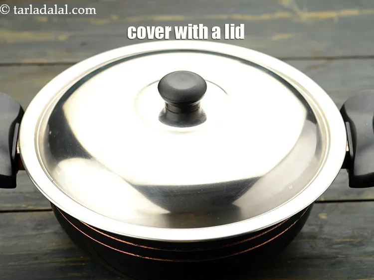 Step 5 – <p>ઢાંકણ ઢાંકી દો.</p>