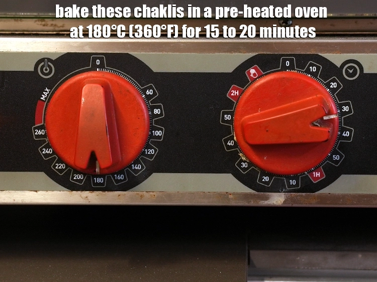 Step 14 – <p>આ ચકલીઓને ૧૮૦°C (૩૬૦°F) પર પહેલાથી ગરમ કરેલા ઓવનમાં ૧૫ થી ૨૦ મિનિટ માટે બેક …