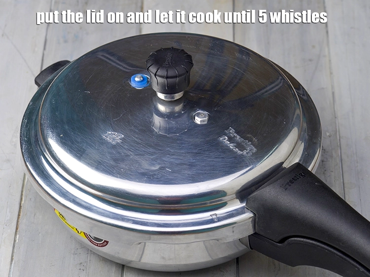 Step 3 – <p>ઢાંકણ બંધ કરો અને તેને 5 સીટી વાગે ત્યાં સુધી રાંધવા દો. જો નાના બટાકા …