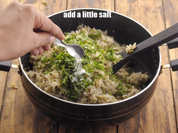 Step 25 – <p>થોડું મીઠું ઉમેરો.</p>