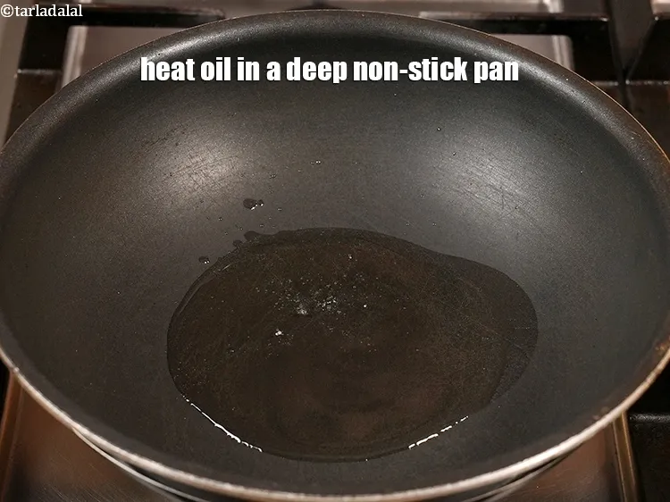 Step 6 – <p><strong>કાઠીયાવાડી સેવ ટમેટા નુ શાક રેસીપી | ઢાબા સ્ટાઈલ સેવ ટમાટર નુ શક | સેવ …