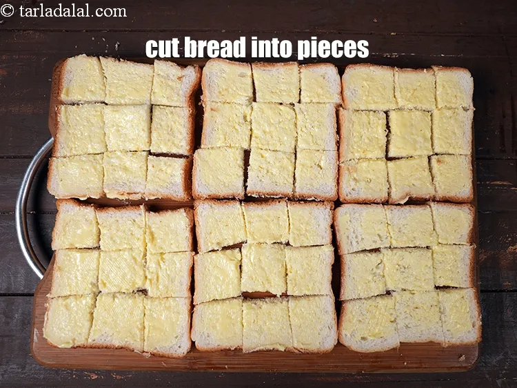Step 12 – <p>બ્રેડના ટુકડા કરો.</p>