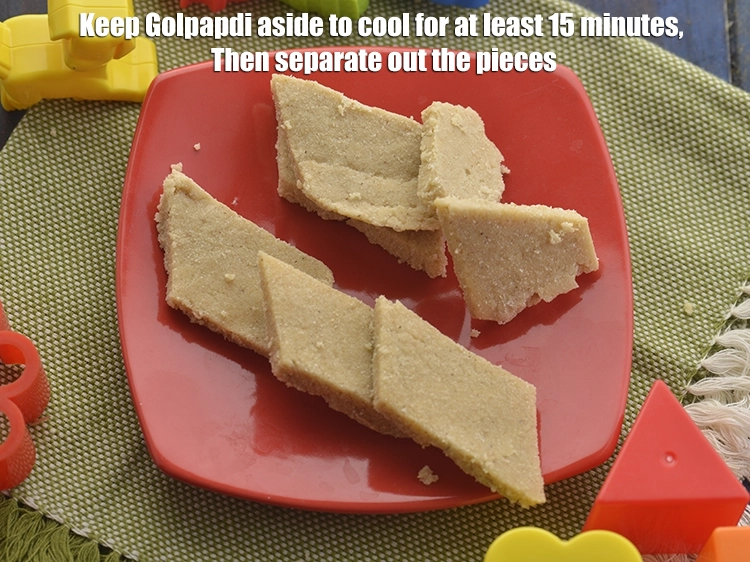 Step 12 – <p><strong>ટોડલર્સ માટે</strong> <strong>ગોળ પાપડી</strong>ને ઓછામાં ઓછા 15 મિનિટ માટે ઠંડુ થવા માટે બાજુ પર રાખો. …