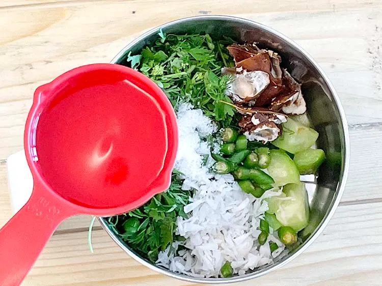 Step 14 – <p>1/4 કપ પાણી ઉમેરો.</p>